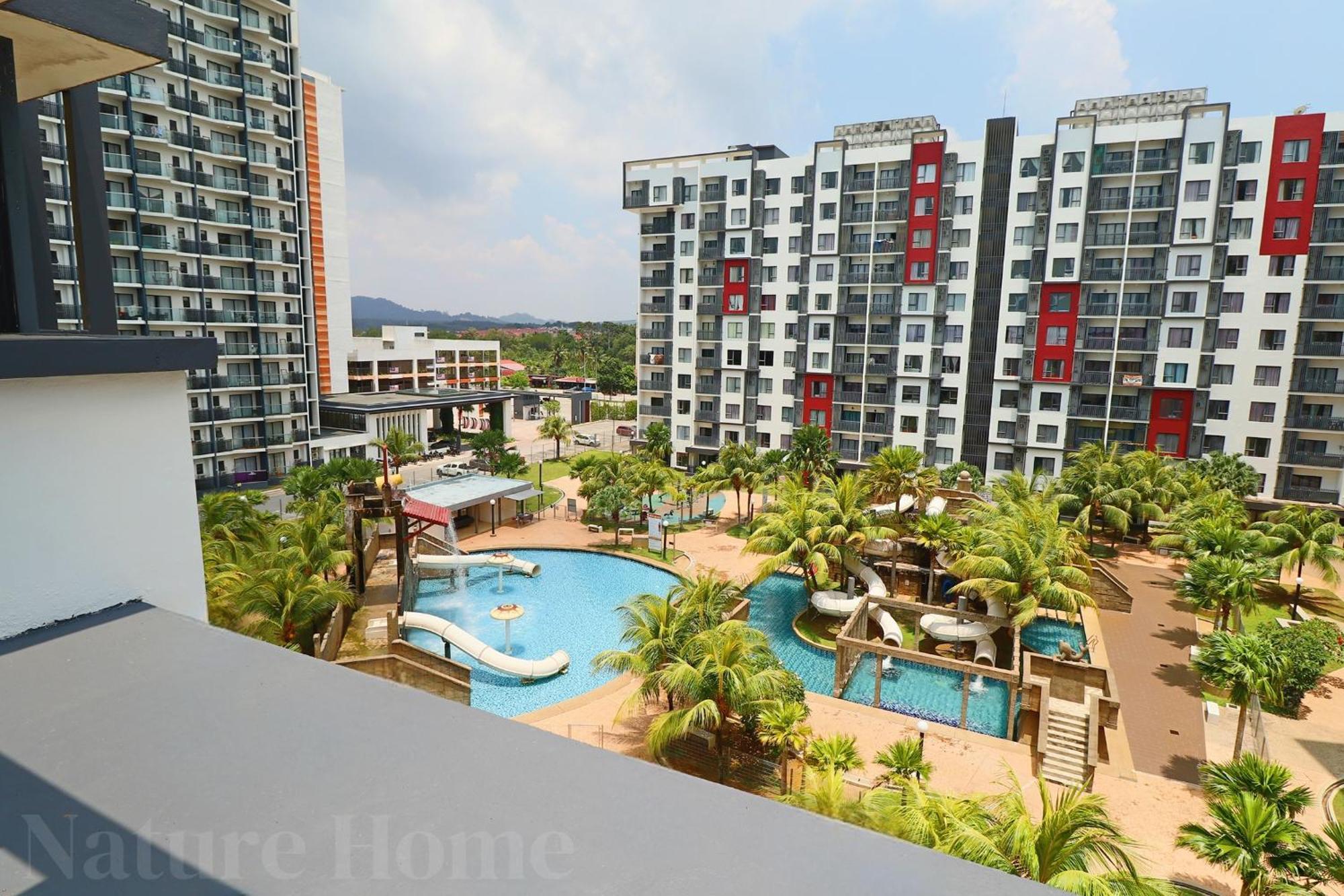 Nature Home 2 - Swiss Garden Resort Residences Beachfront Villa Kuantan Bagian luar foto