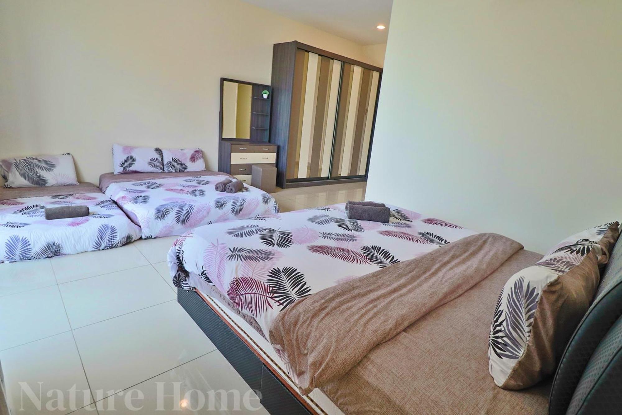 Nature Home 2 - Swiss Garden Resort Residences Beachfront Villa Kuantan Bagian luar foto
