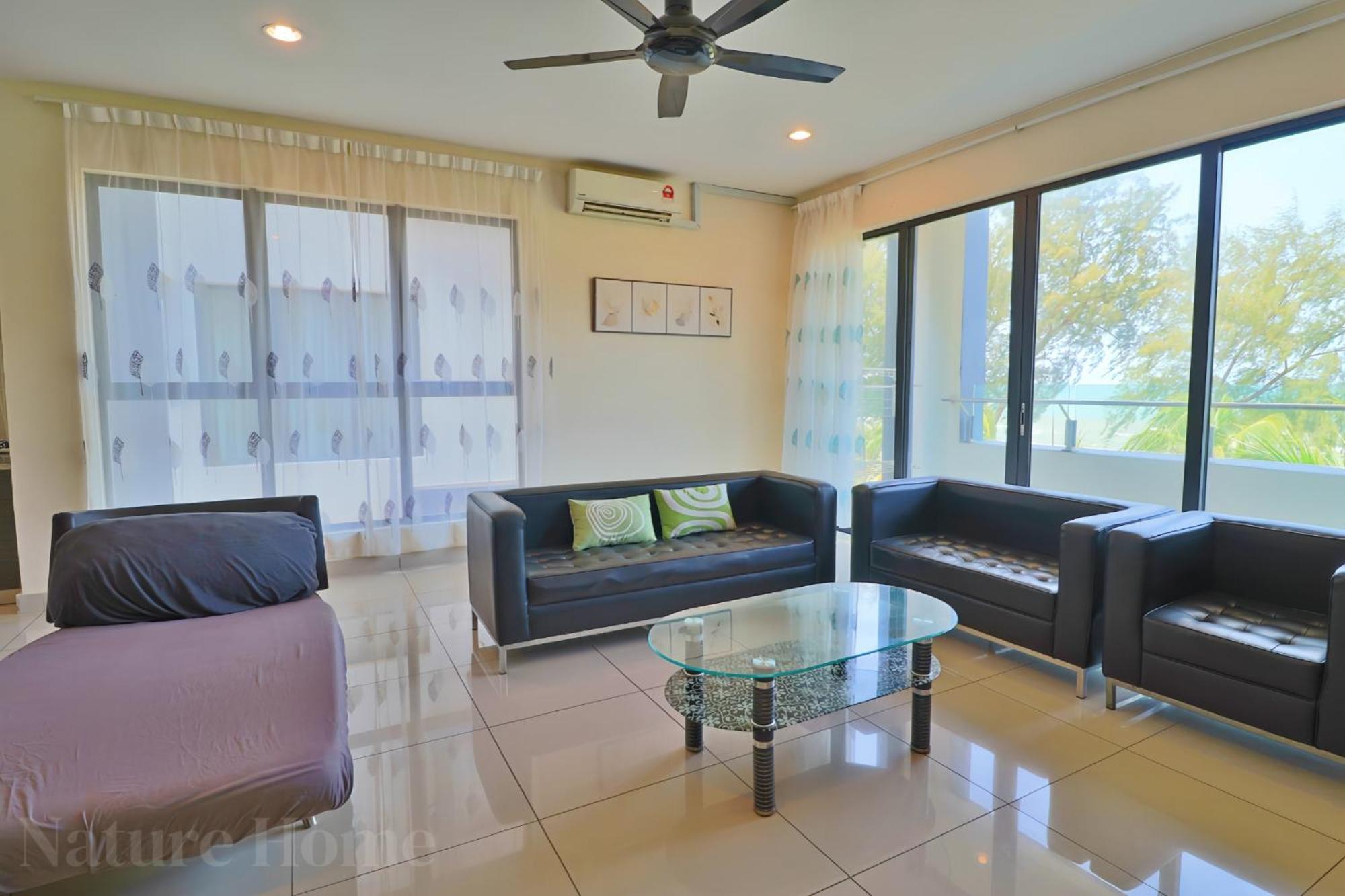 Nature Home 2 - Swiss Garden Resort Residences Beachfront Villa Kuantan Bagian luar foto