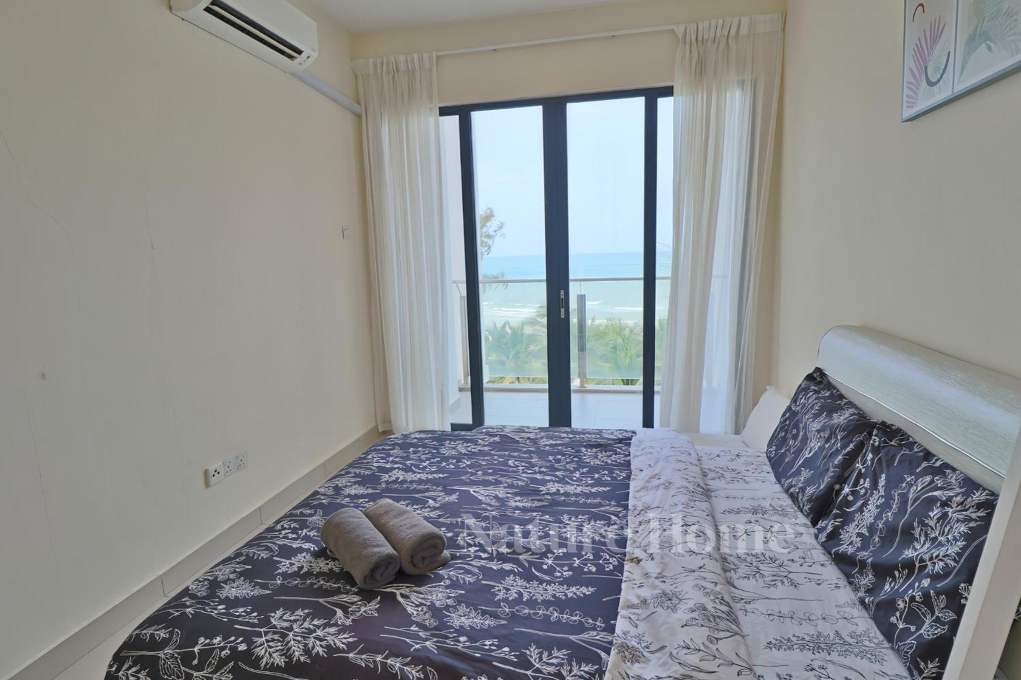Nature Home 2 - Swiss Garden Resort Residences Beachfront Villa Kuantan Bagian luar foto