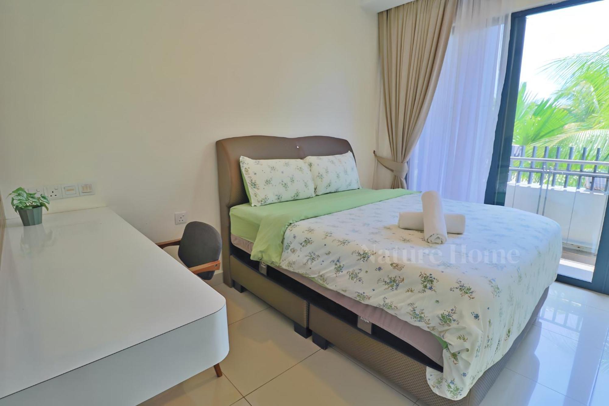 Nature Home 2 - Swiss Garden Resort Residences Beachfront Villa Kuantan Bagian luar foto