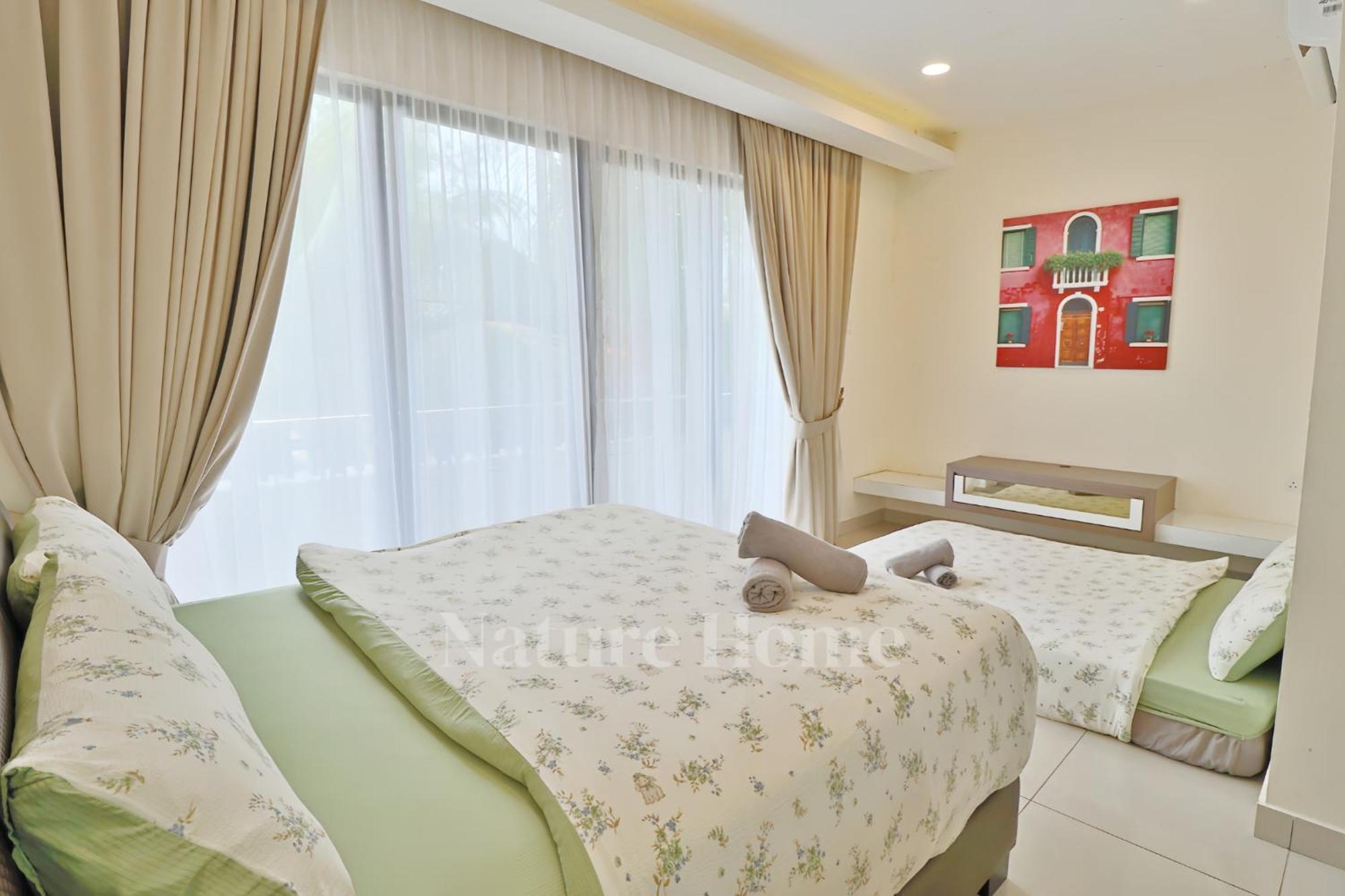 Nature Home 2 - Swiss Garden Resort Residences Beachfront Villa Kuantan Bagian luar foto